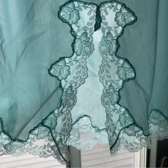Vintage slip by Ashley Taylor blue lace bow slit nylon medium - Picture 4 of 7